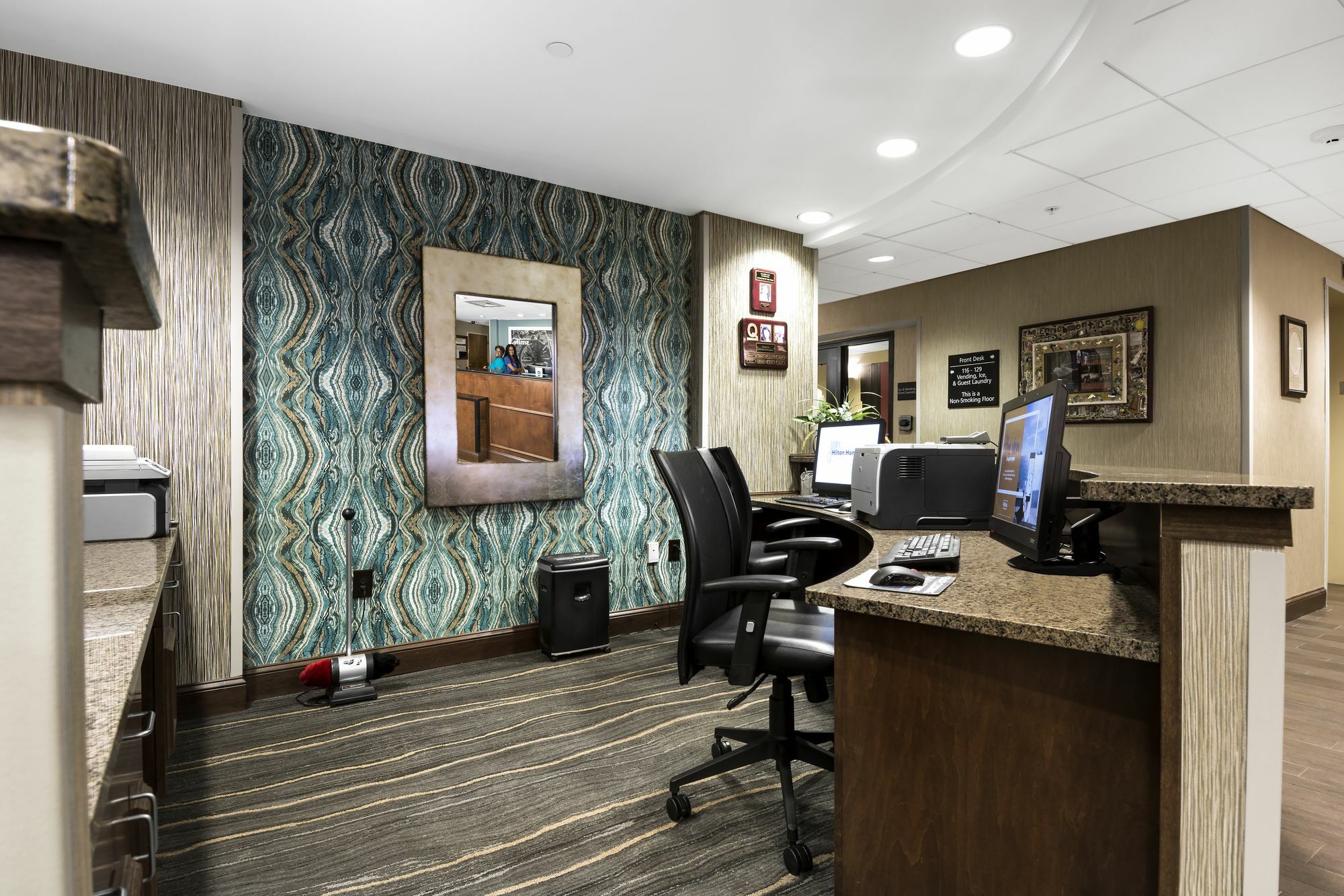 Hampton Hanes Mall 3* Winston-Salem