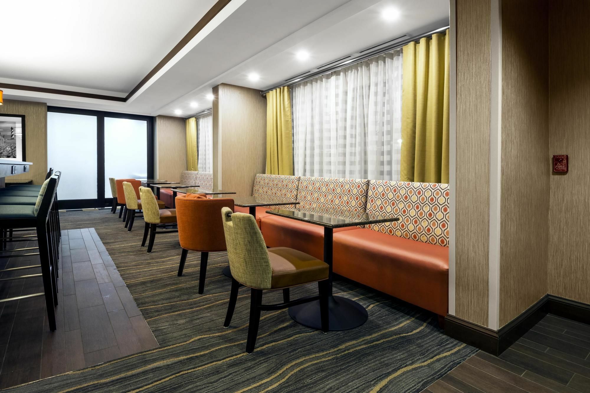 Hampton Hanes Mall Hotel Winston-Salem